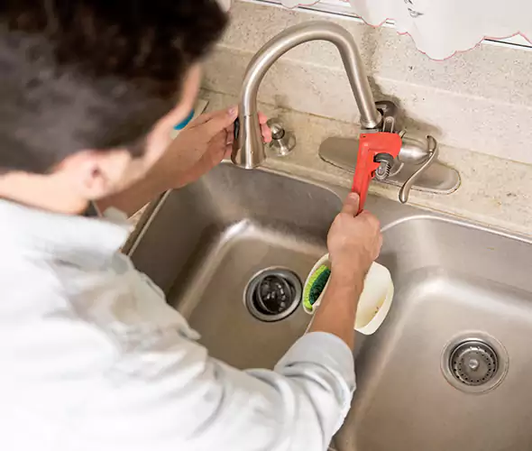 Professional Sink Repair Specialist in Hollywood, FL: Schedule Reliable Sink Fixing Services with Us